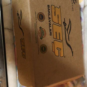 Seç Baklavaları Alibeyköy Şubesinde Baklava Kenarlarıyla Müşteriyi Yanıltma