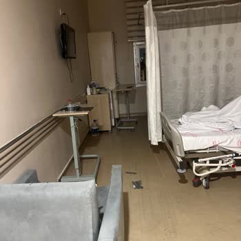 Marmara Eğitim Araştırma Hastanesinde Genel Cerrahi Bölümünde Tahta Kuru Ve Hijyen Krizi