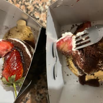 Çürük Pasta Ve Çözüm Yok: İade Talebi