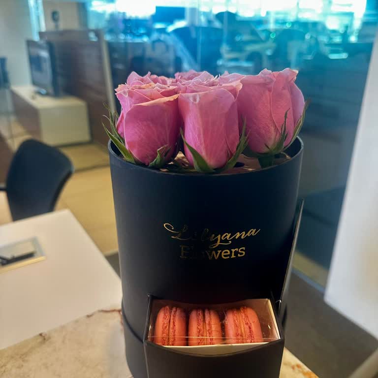 Eksik Ve Ayıplı Çiçek Kutusu, Cevapsız Destek Ve Silinen Olumsuz Yorumlar Nedeniyle Tam İade Talebi