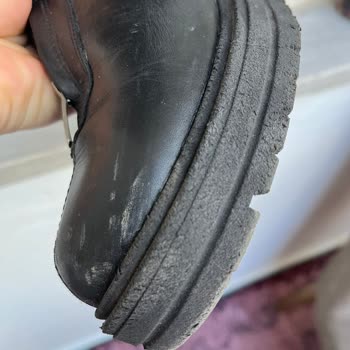 Derimod Botunda Üretim Hatası Ve Mağaza İade Reddi