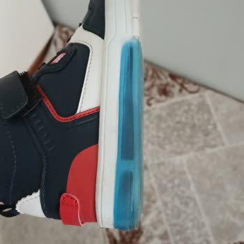 Işıklı Çocuk Ayakkabısının Kısa Sürede Bozulması Ve Değişim Reddi