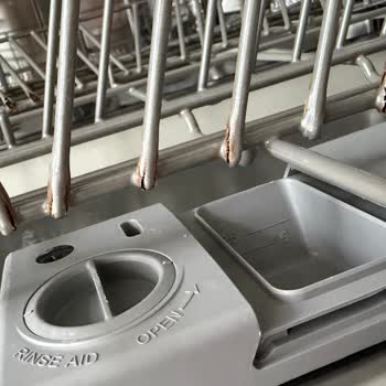 Teka Bulaşık Makinesinde Sepet Paslanması Sağlık Riski Oluşturuyor