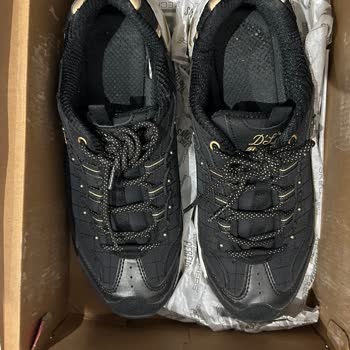 Skechers Ayakkabıda Yan Açılma Sorunu Ürün Kalitesine Güvenimi Sarsıyor