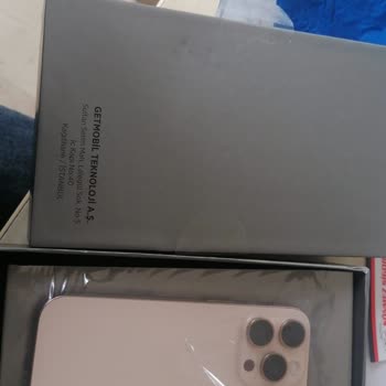 Iphone 16 Pro Siparişinde Gecikme, Yanlış Renk Ve Kötü Paketleme