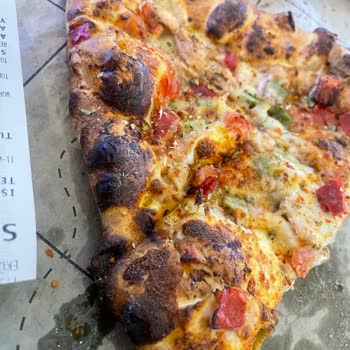 Pidem Şubesinde Yanmış Ve Soğuk Pide Şikayeti