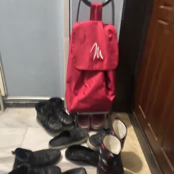 Komşunun Sürekli Gürültüsü Ve Ortak Alan İşgali Aile Huzurumuzu Bozuyor