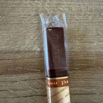 Bursa BİM Stork Merci Çikolatasında Canlı Kurt Görüldü