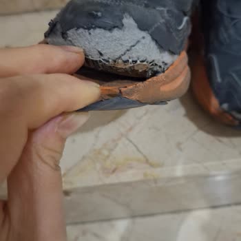 Garanti Süresi Dolmadan Ayakkabı Ayrıldı, Üretim Hatası Reddedildi