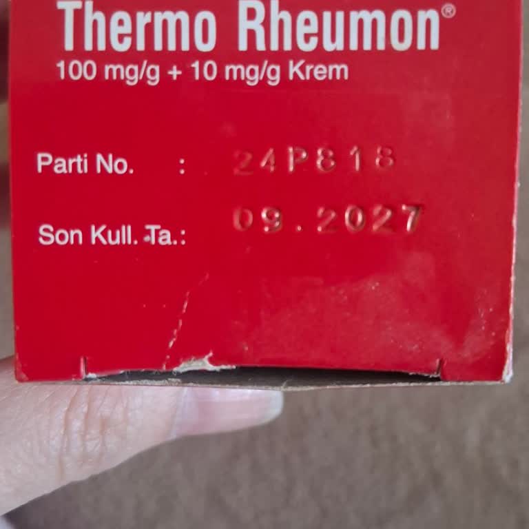 Kemoterapi Görmüş Hastalarda Cilt Yanığı Yapan Termos Rheumon Kremi İçin Uyarı Eksikliği