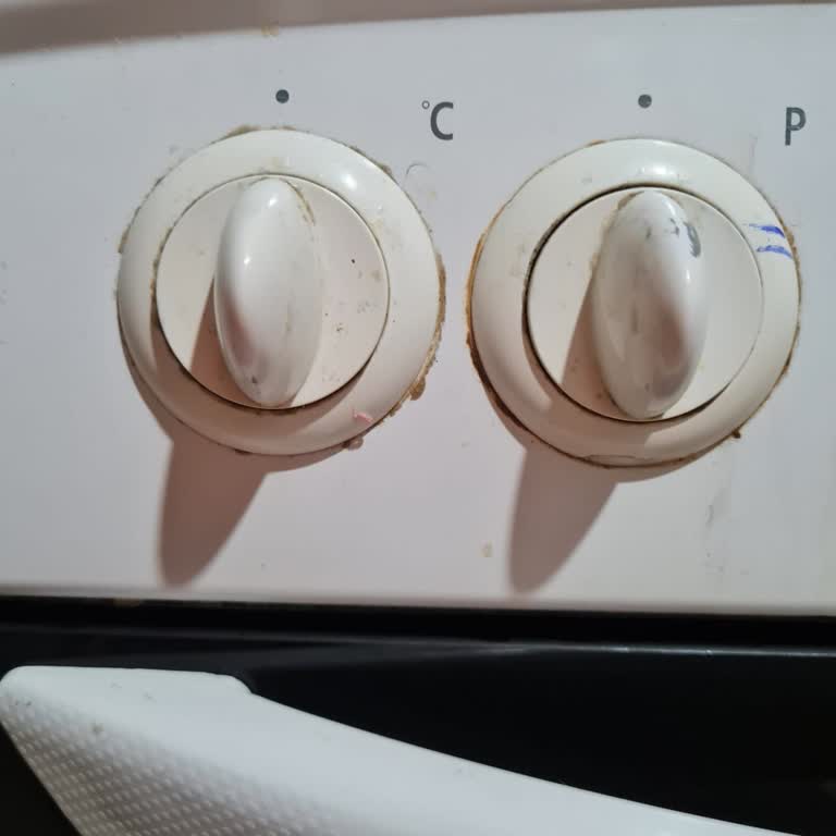 Altus Fırında Silinen Düğme Yazıları Ve Alt Bölüm Isınma Sorunu