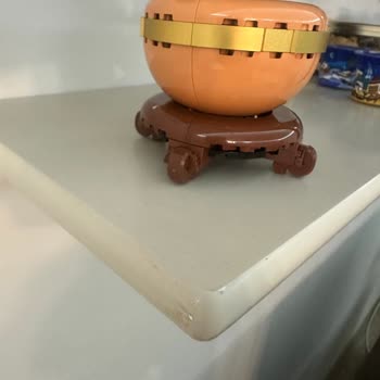 Zorla Ek Ücret İsteyen Ve Hasarlı Mobilyalar Bırakan Taşıma Şirketi