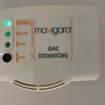 Yanlış Yangın Alarmı Sürekli Çalıyor, Çözüm Bekleniyor