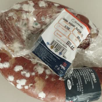 Zırhlı Toptan Market Sucuk Bozulmuş Çıktı