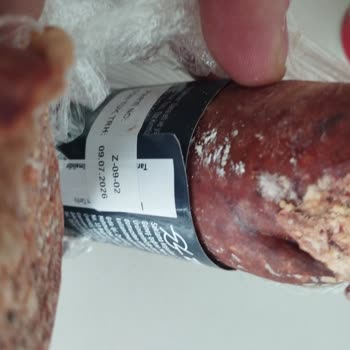 Zırhlı Toptan Market Sucuk Bozulmuş Çıktı