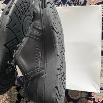 Lacoste’dan Gelen Teşhir Ve Lekeli Ürünler İçin Çözüm Yok