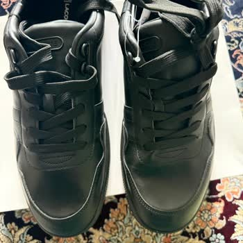 Lacoste’dan Gelen Teşhir Ve Lekeli Ürünler İçin Çözüm Yok