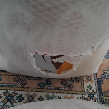 Patlamış Kargo Zorla Teslim Edildi Müşteriyi Mağdur Etti