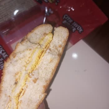 BİM Burgerinde Saç Teli Bulunması Güven Kırıcı Ve Hijyen İhlali