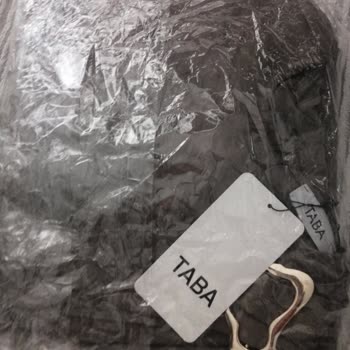 Yanlış Renk Ve Defolu Elbiseler İçin İade Reddi Talebi