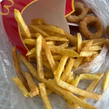 Trendyol Yemek Üzerinden Mc Donald’s Şubesinden Taze Olmayan Ürün Şikayeti