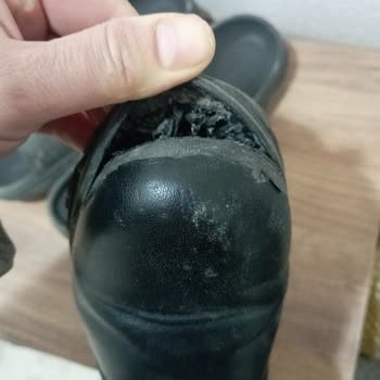 Kısa Sürede Deforme Olan Bot İçin Garanti İhlali Ve Değişim Talebi