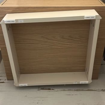 Defolu Komodin Ve Şifonyer İçin Aylarca Beklemenin Sınırı Aşıldı