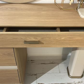 Defolu Komodin Ve Şifonyer İçin Aylarca Beklemenin Sınırı Aşıldı