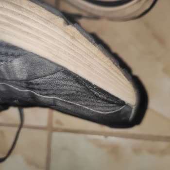 Açılan Ayakkabının Üretim Hatası Nedeniyle Değişim Talebi