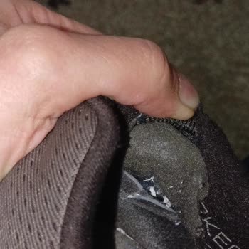 Garanti Süresine Rağmen Arch Fit Yürüyüş Ayakkabısında Erken Yırtılma Ve Değişim Reddi