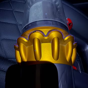 Dyson V15 Servisinde Ürün Hasarlı Şekilde Geri Döndü Ve Yeni Değişim Talep Ediyorum