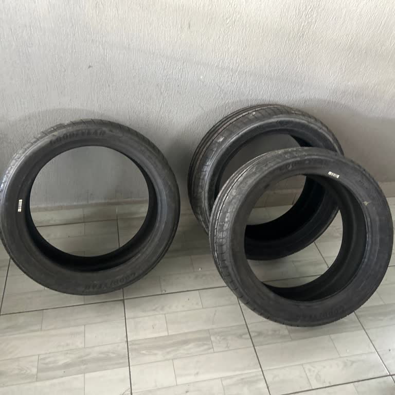 Sürat Kargo’da Eksik Lastik Teslimatı Ve Gecikme Şikayeti