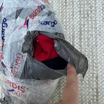 Sürat Kargo Paketim Tozlu Ve Hasarlı Geldi, Ücret İadesi Talep Ediyorum