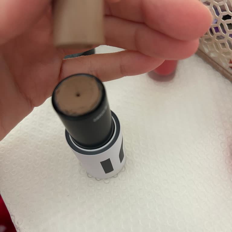 Kırık Makyaj Ürünü İçin Değişim Talebi