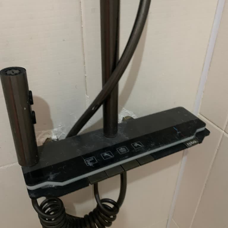 Robo A80015 Dijital Duş Sistemi 10 Günde Arızalandı, Müşteri Hizmetlerine Ulaşılamıyor