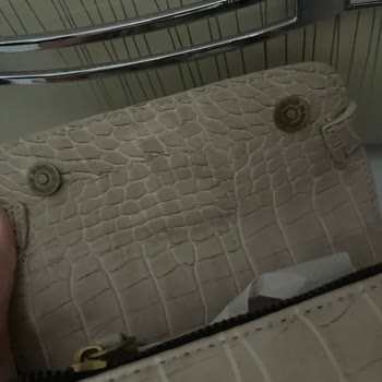 Ürün Açıklamasıyla Uyuşmayan, Kirli Ve Defolu Gönderim İçin İade Talebi