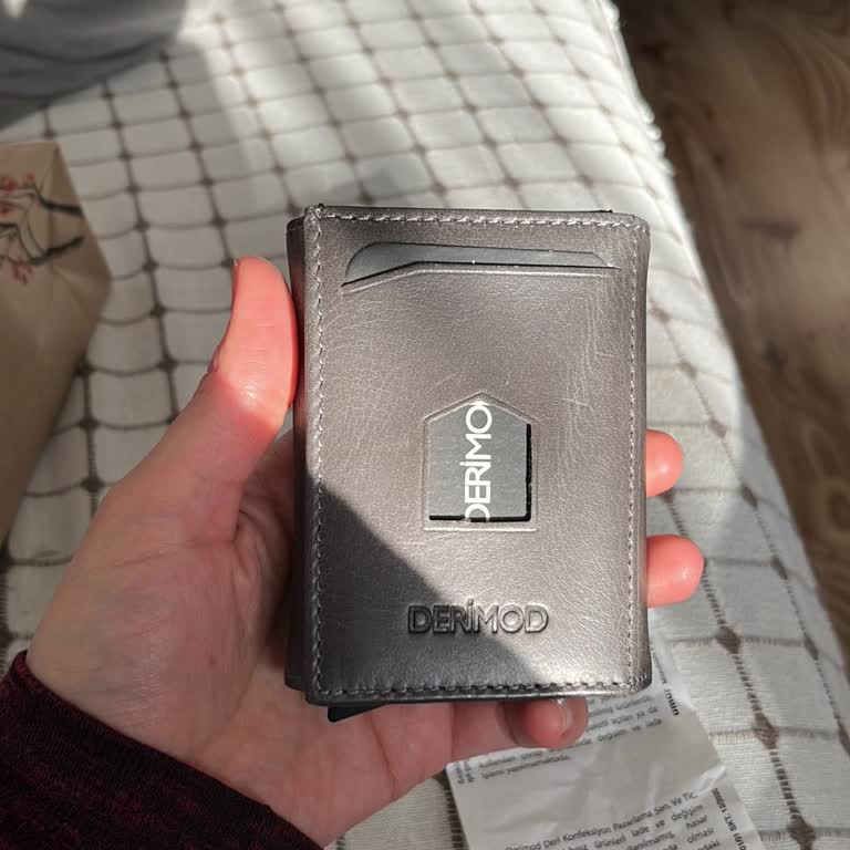 Derimod Mağazasında Cüzdan İadesi Reddi Ve Bilgilendirme Eksikliği