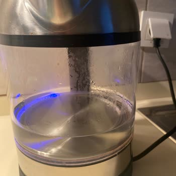 Garanti Süresi Bitince Çay Makinesinin Işık Parçaları Arızalandı Ve Değişim Talep Ediliyor