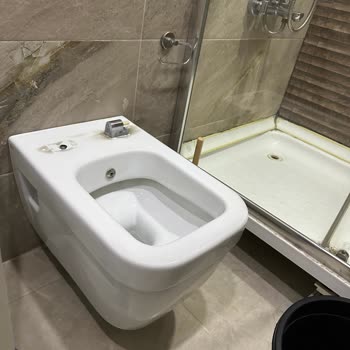 Kapağı Kırılan Noura Asma Klozet İçin Yedek Parça Ve Menteşe Temin Edilememesi