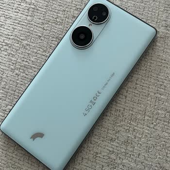 Şarj Sonrası Telefon Kapanıyor, Mağaza Çalışanı Alaycı Ve Sorun Çözülmüyor