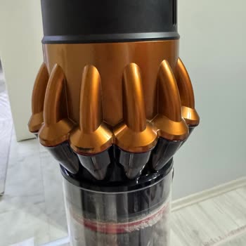 Dyson V16 Süpürgenin Hasarlı Olarak Geri Gelmesi Ve Değişim Talebi