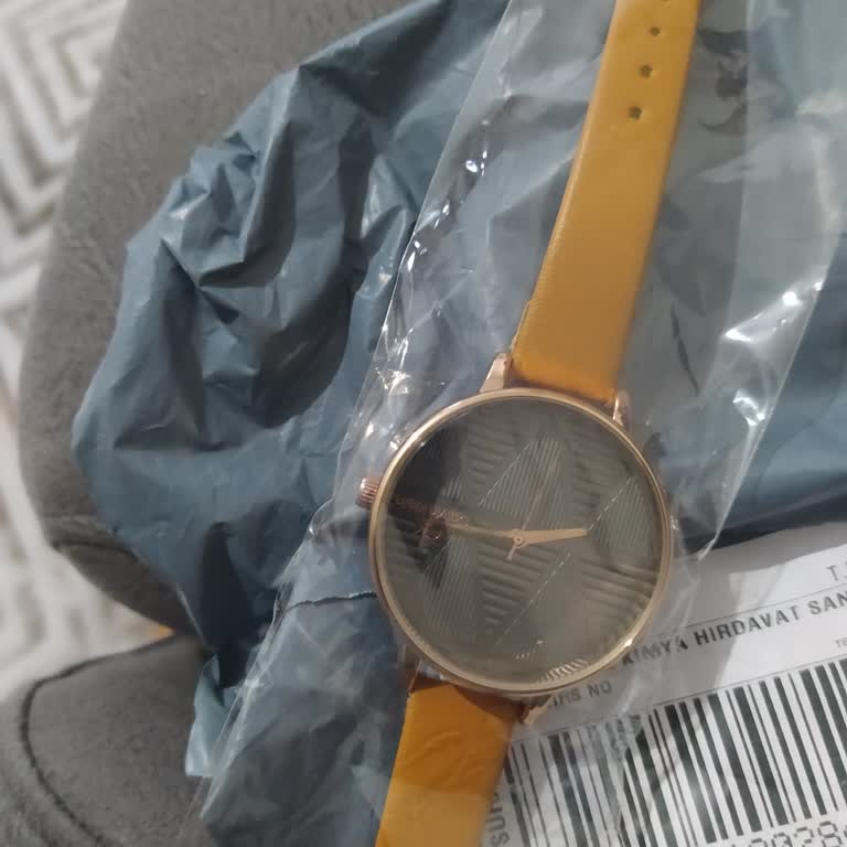 Instagram Reklamı Yanıltmasıyla Gelen Kalitesiz Saat