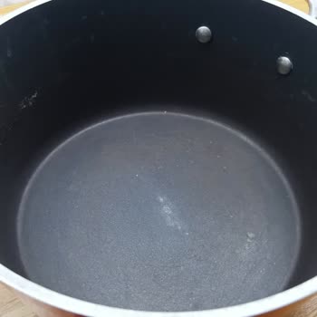 Titanium Kaplamalı Tencere Setinde Yapışmazlık Ve Sağlık Riski, 2 Yıllık Garanti Reddi