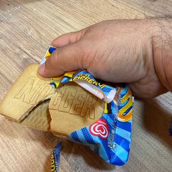 Yarım Dondurma Çocuğun Psikolojisini Bozdu, İki Gün Ağladı