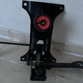 Hawk FAB V4 Koltuğunda Alt Mekanizma Kırıldı, Dönüş Bekleniyor