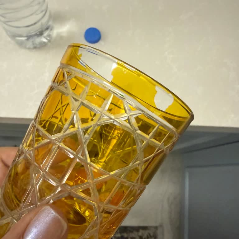 Margerie Crystal Bardaklar Bulaşık Makinesinde Soyuluyor Ve Şirket Kullanıcıyı Suçluyor