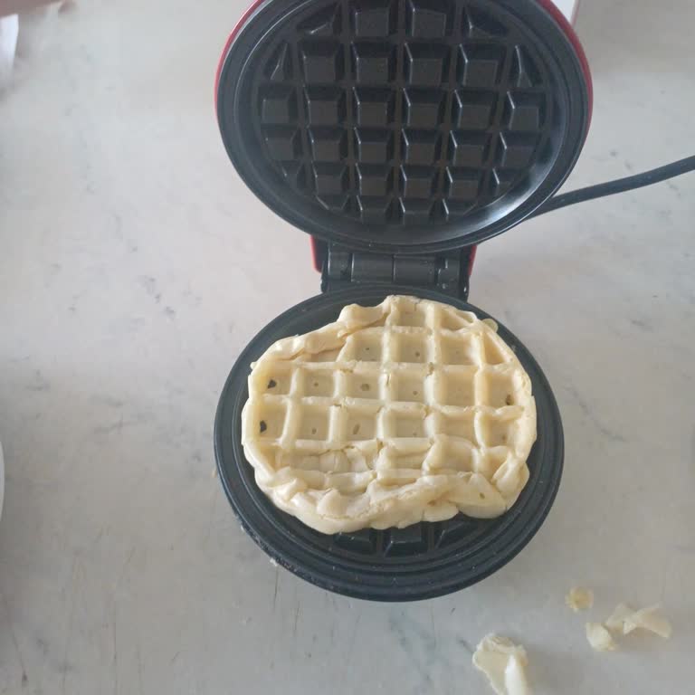 Kiwi Waffle Makinesinin İç Yüzeyine Hamur Yapışması Ve Performans Kaybı