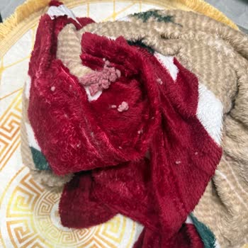 Sağlık Sorununa Neden Olan Battaniye Ve Cevapsız Mağaza