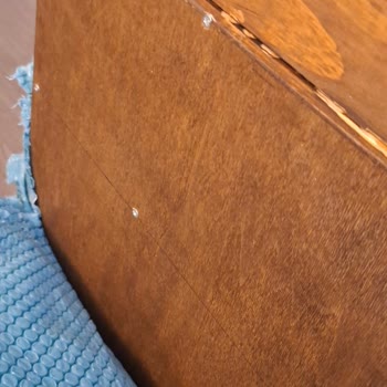 PTT Kargo Özensiz Taşıma Sonucu Kırık Dolap Teslimi