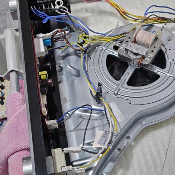 Kabloların Yanması Ve Eksik Onarım Güvenli Kullanımı Tehlikeye Atıyor